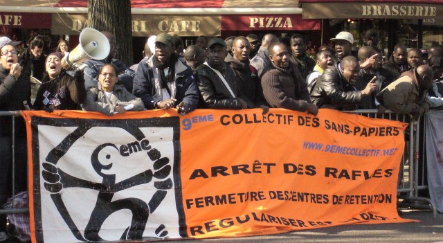 Demonstration gegen die Einweihung des „Nationalen Museums der Einwanderung“, die so verhindert werden konnte (30. März 2009, Quelle: CNT-F)