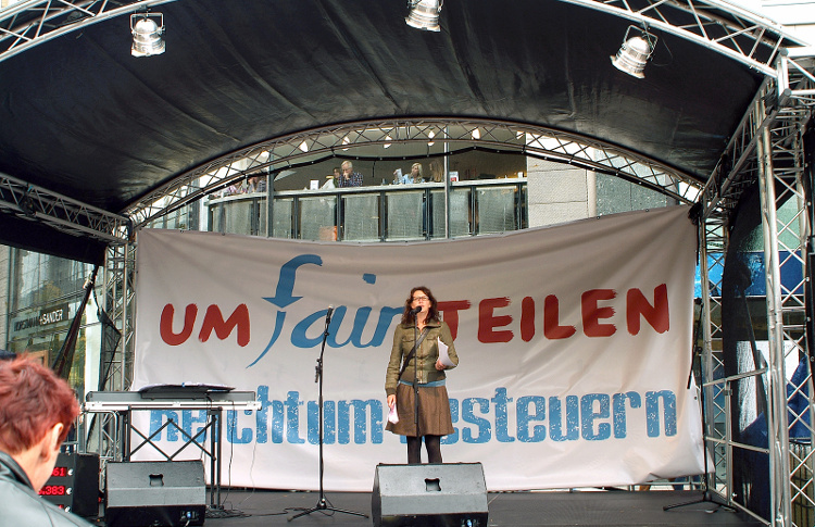 UmFAIRteilen Aktionstag in Hannover 2012 (Bernd Schwabe (CC BY-SA 3.0))