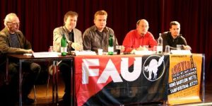 „Denen muss in den Arsch getreten werden!“