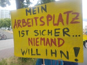 „Andere Zukünfte sind möglich“ – Rede einer Pflege-Azubi beim Walk of Care