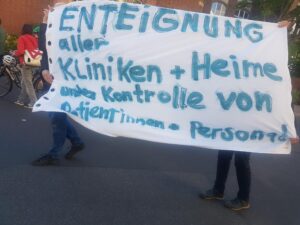 „Andere Zukünfte sind möglich“ – Rede einer Pflege-Azubi beim Walk of Care